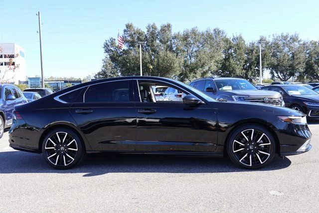 Used 2023 Honda Accord Touring image 8