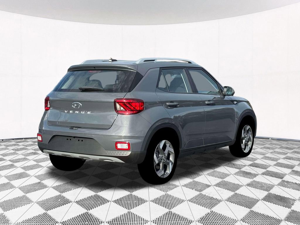 New 2026 Hyundai Venue SEL FWD image 11