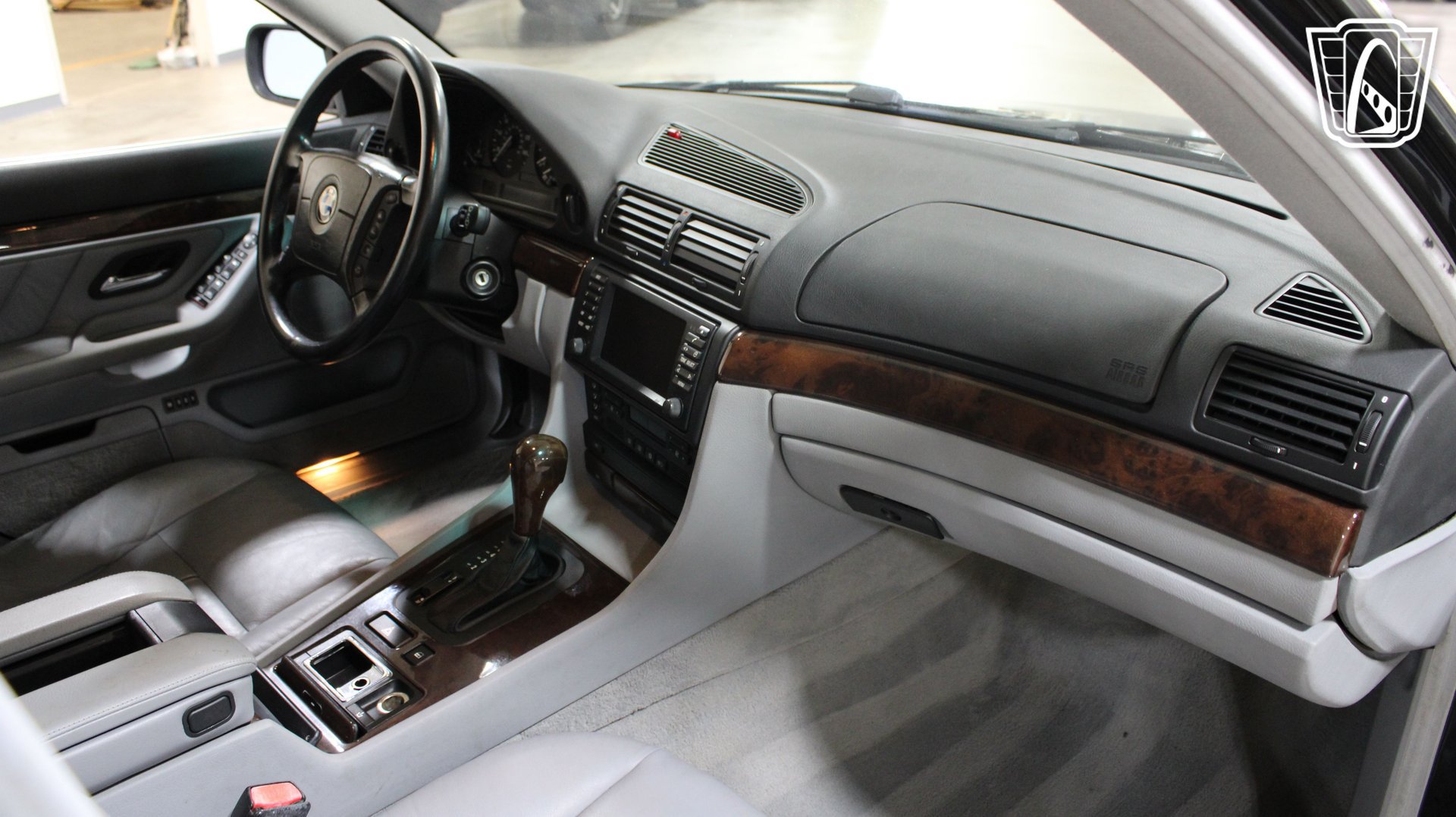 Used 2001 BMW 740iL RWD image 15