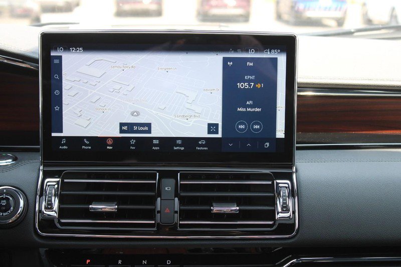 Certified 2023 Lincoln Navigator L Reserve image 17