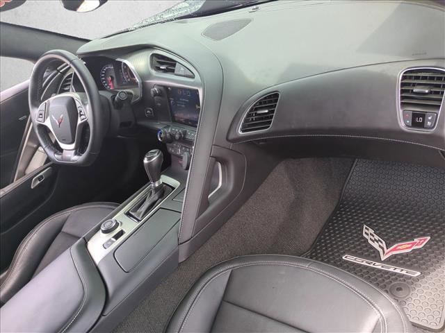 Used 2015 Chevrolet Corvette Z06 w/ 3LZ Preferred Equipment Group RWD image 18