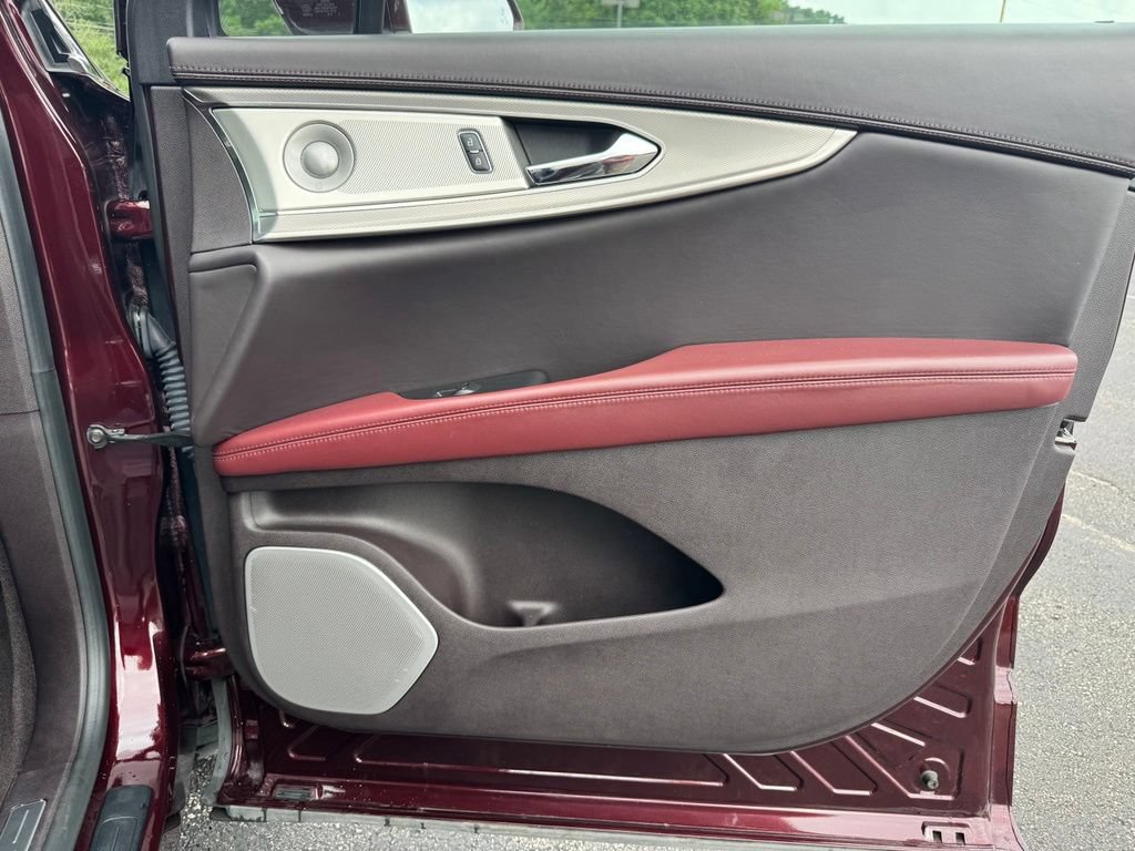 Used 2019 Lincoln Nautilus Black Label AWD/4WD image 26