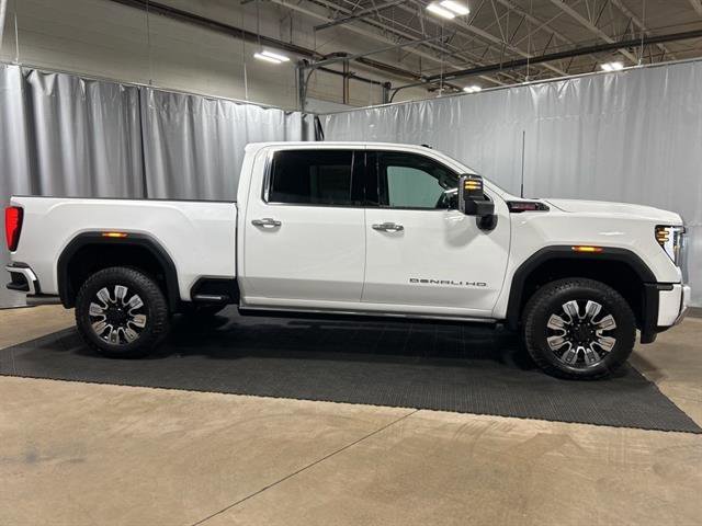 New 2025 GMC Sierra 2500 Denali w/ Denali Reserve Package image 2