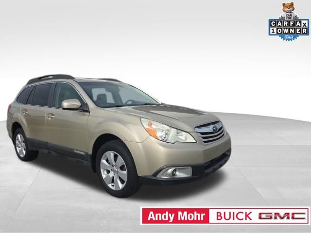 Used 2010 Subaru Outback 2.5i Premium AWD/4WD image 2