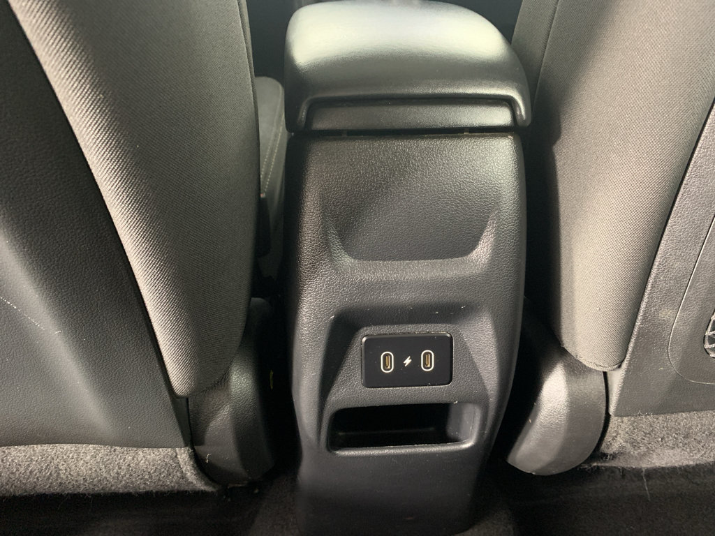 Used 2024 Hyundai Venue SEL FWD image 31