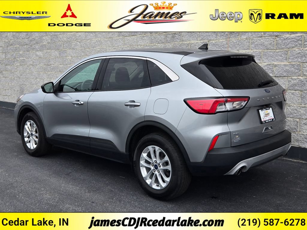 Used 2022 Ford Escape SE AWD/4WD image 3