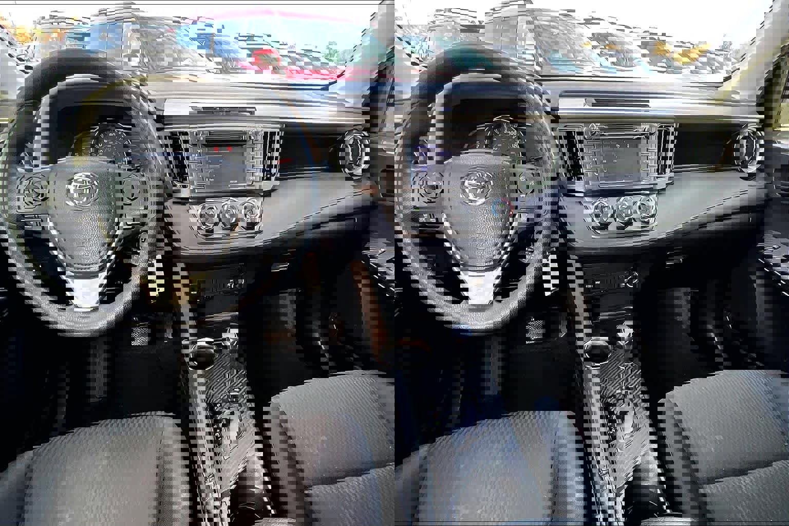 Used 2014 Toyota RAV4 LE image 14