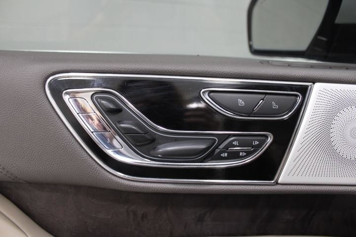 Used 2022 Lincoln Navigator L Reserve AWD/4WD image 22