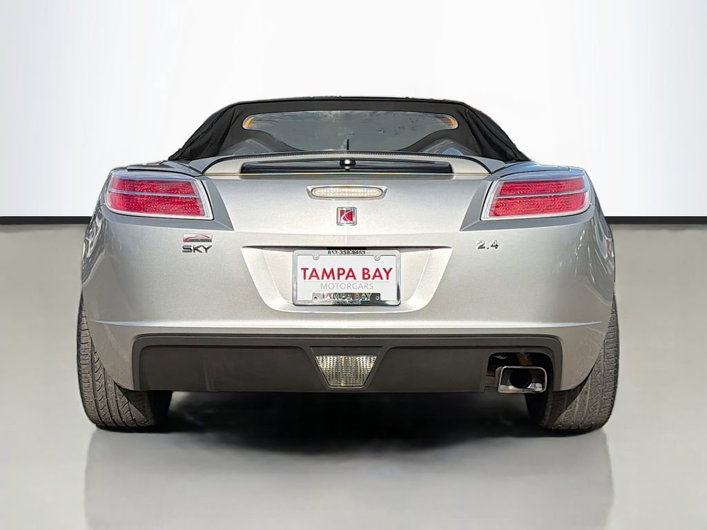 Used 2007 Saturn Sky image 4