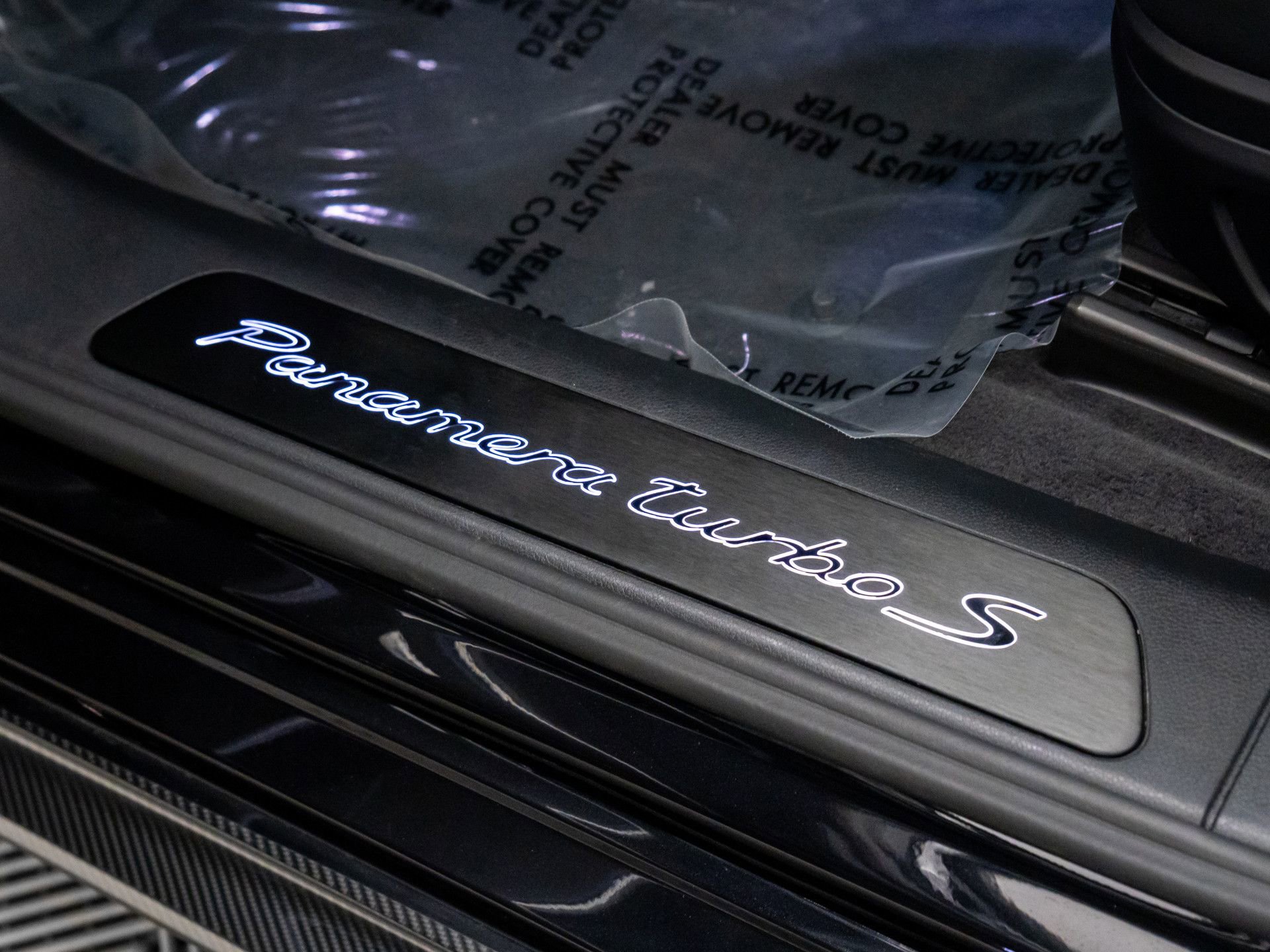 Used 2022 Porsche Panamera Turbo S image 16