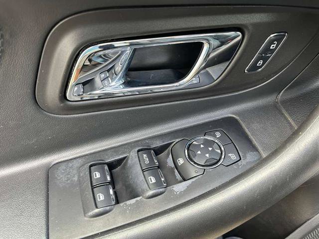 Used 2015 Ford Taurus SEL w/ Equipment Group 201A FWD image 20