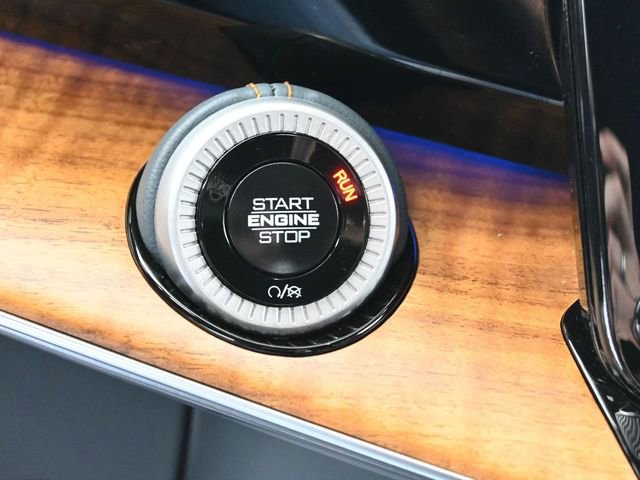 Used 2024 Jeep Grand Wagoneer L Series III image 28