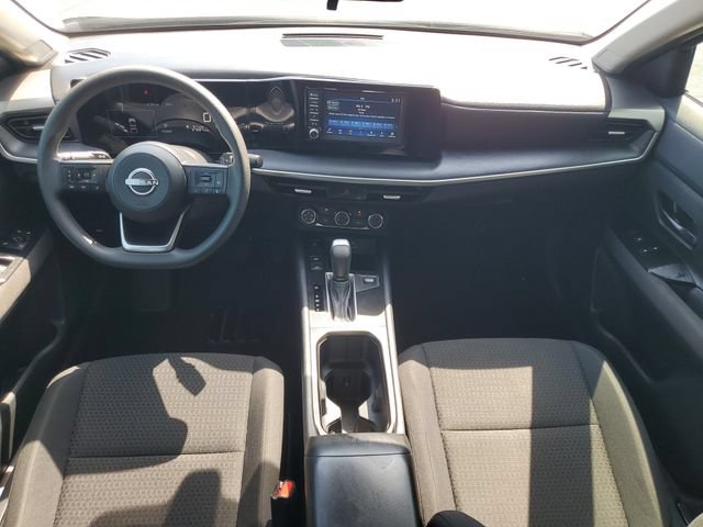 Used 2025 Nissan Kicks S FWD image 13