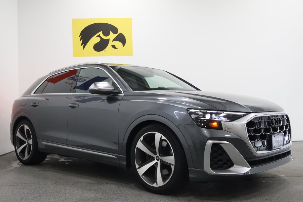 Used 2024 Audi SQ8 Prestige w/ Prestige Package AWD/4WD image 6