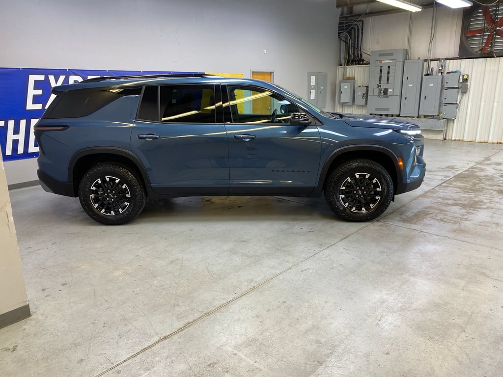 Used 2026 Chevrolet Traverse Z71 w/ Enhanced Driving Package AWD/4WD image 8