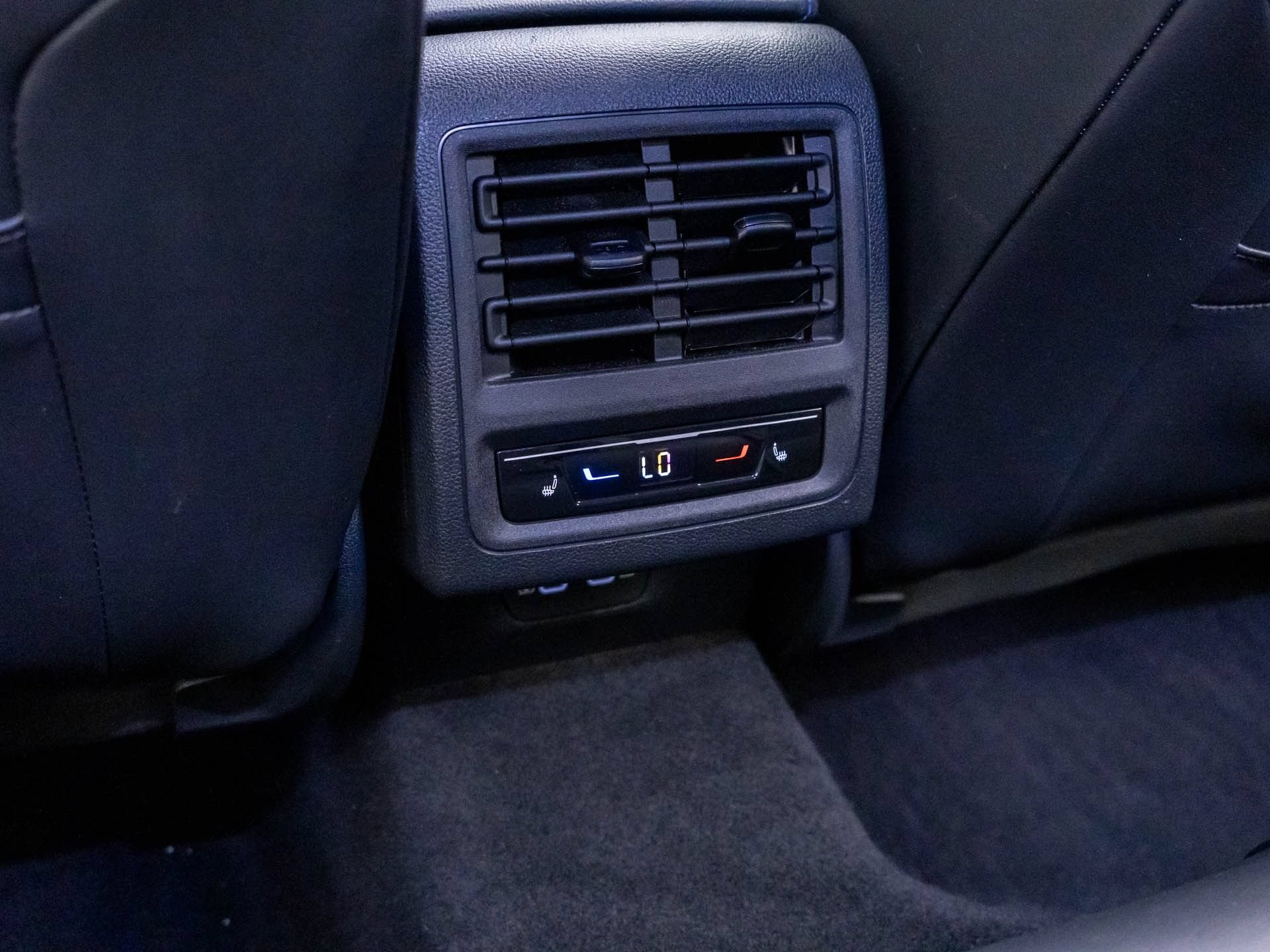 Used 2025 Volkswagen Golf R Black Edition AWD/4WD image 19