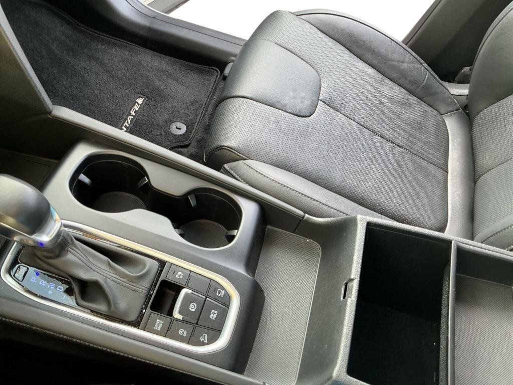 Used 2019 Hyundai Santa Fe Limited w/ Cargo Package image 8