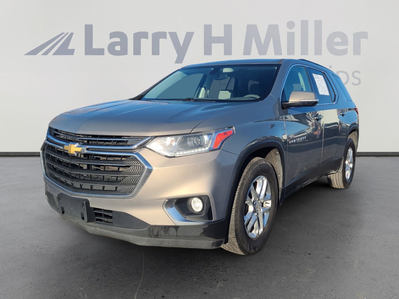 Used 2019 Chevrolet Traverse LT image 1