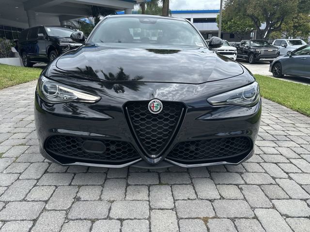 Used 2022 Alfa Romeo Giulia Veloce RWD image 19