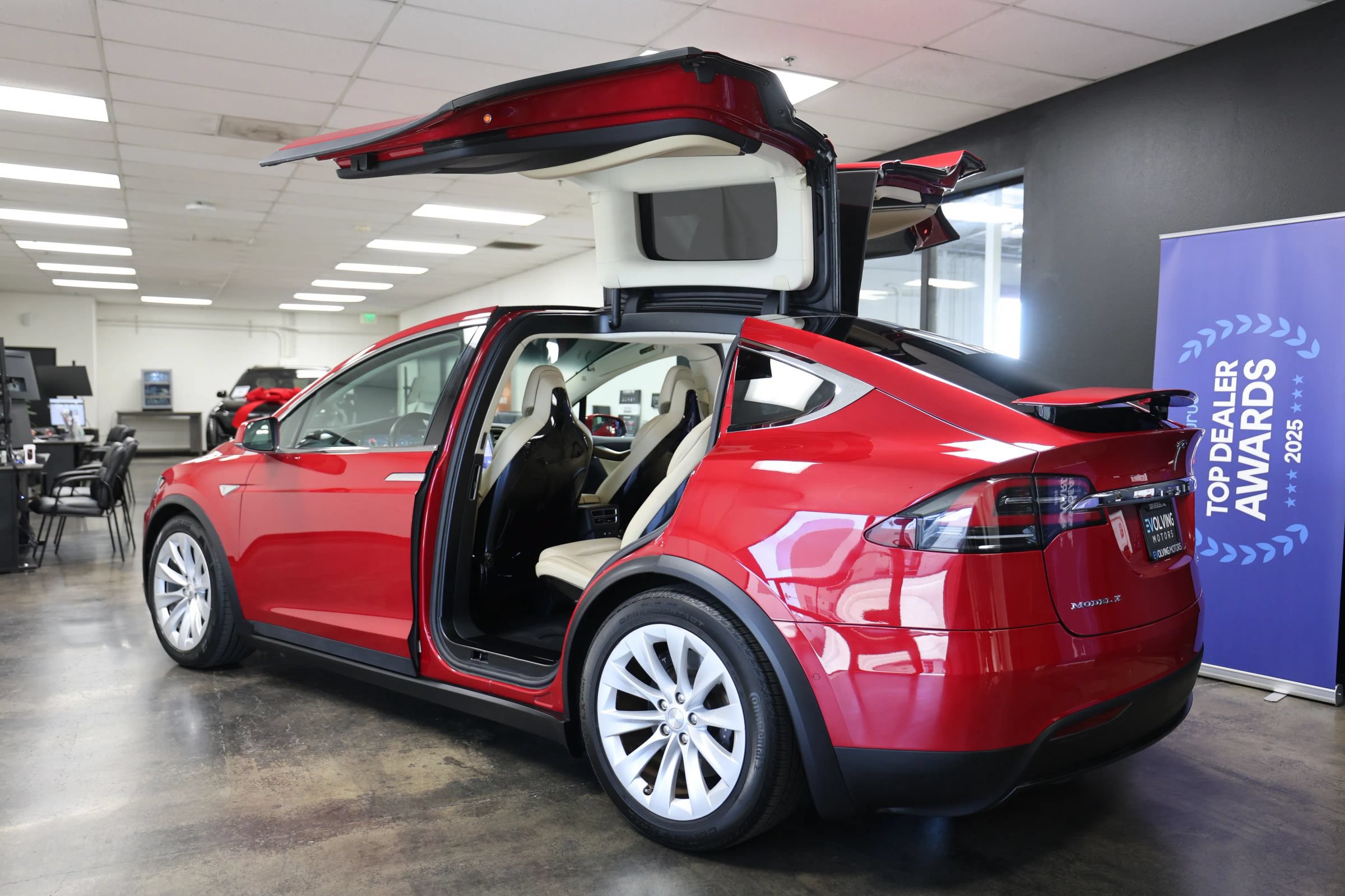 Used 2016 Tesla Model X 90D AWD/4WD image 18