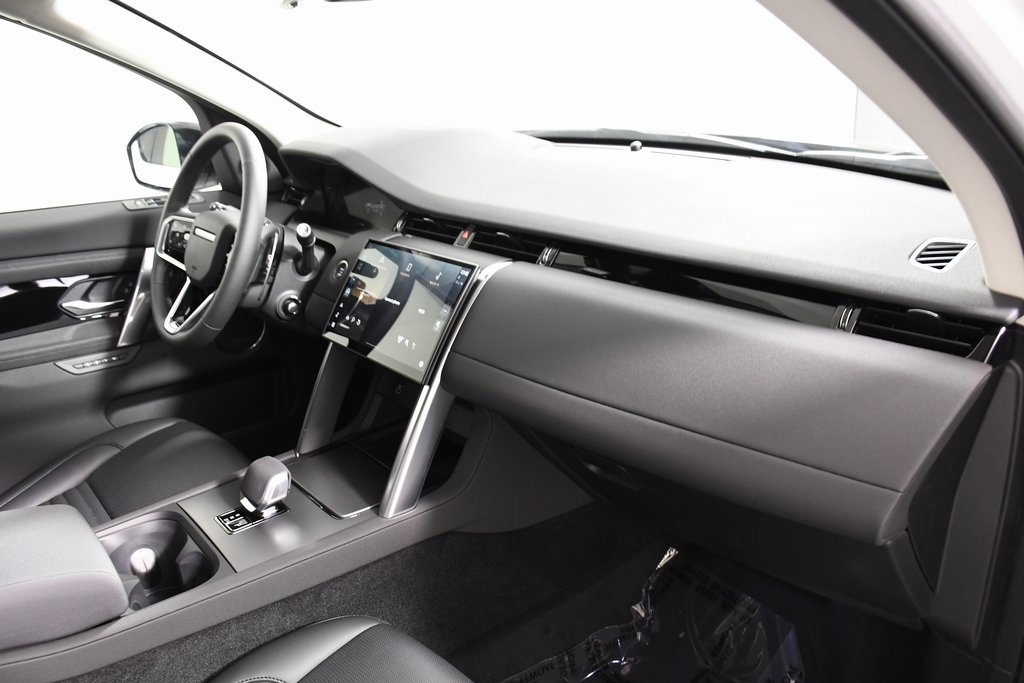 Used 2025 Land Rover Discovery Sport S image 19