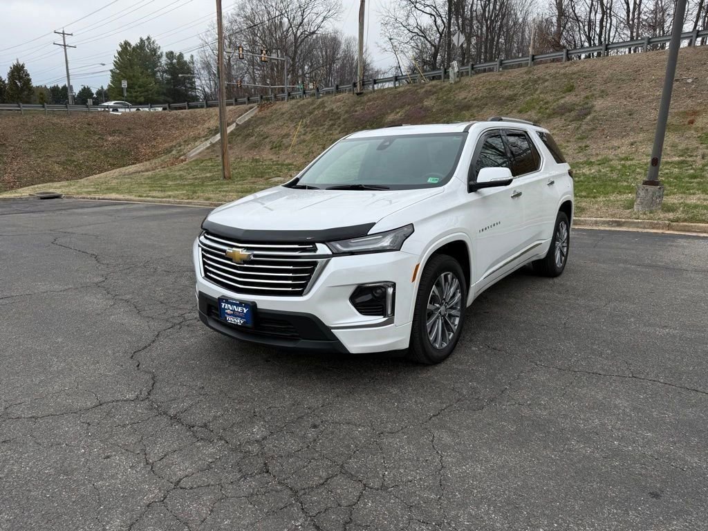 Used 2023 Chevrolet Traverse Premier image 3