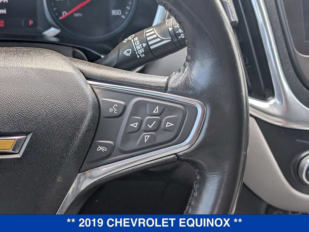 Used 2019 Chevrolet Equinox LT w/ Sun & Navigation Package AWD/4WD image 21