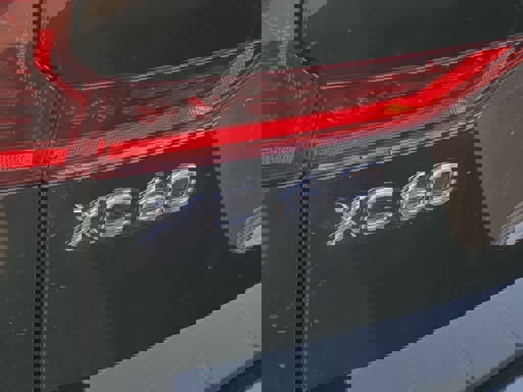 Used 2026 Volvo XC60 B5 Plus w/ Protection Package Premier image 12