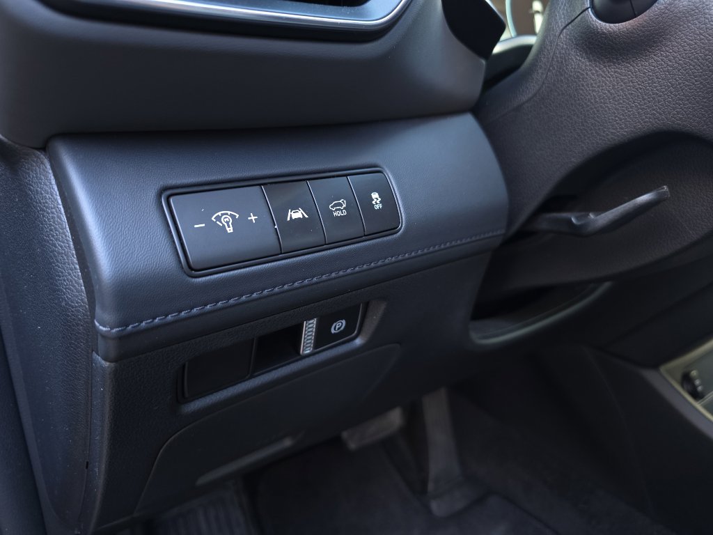 Used 2023 Hyundai Santa Fe Limited image 15