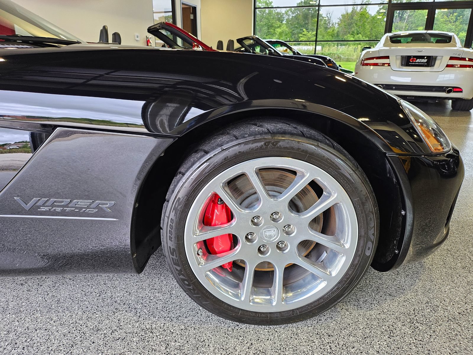 Used 2005 Dodge Viper SRT-10 RWD image 22