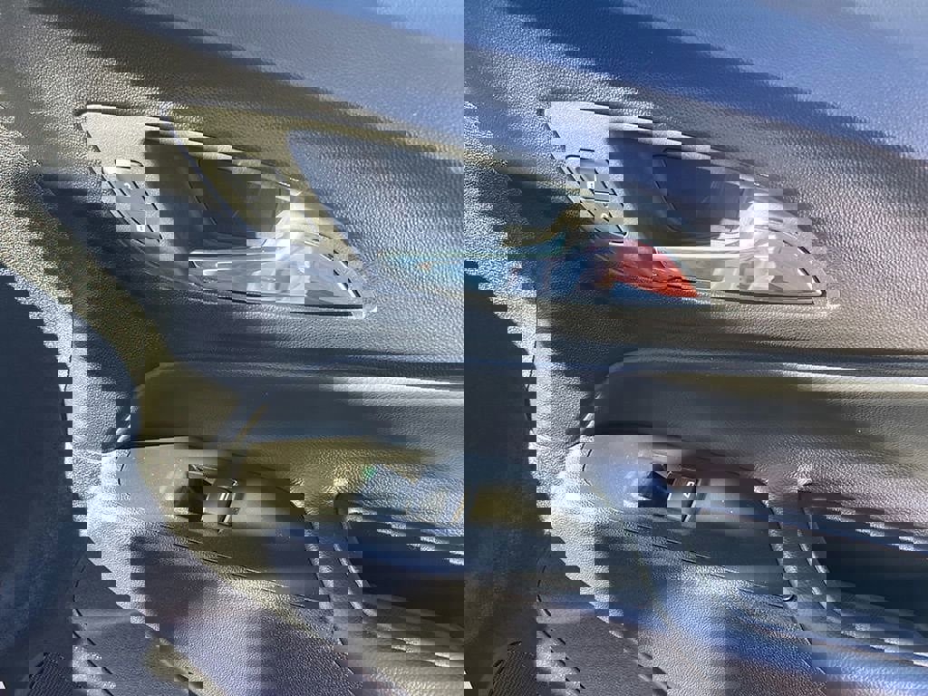 Used 2023 Chevrolet Equinox LT image 43