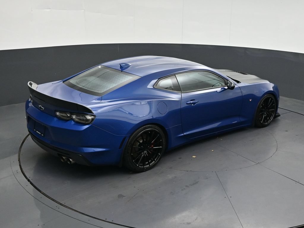 Used 2020 Chevrolet Camaro SS RWD image 19