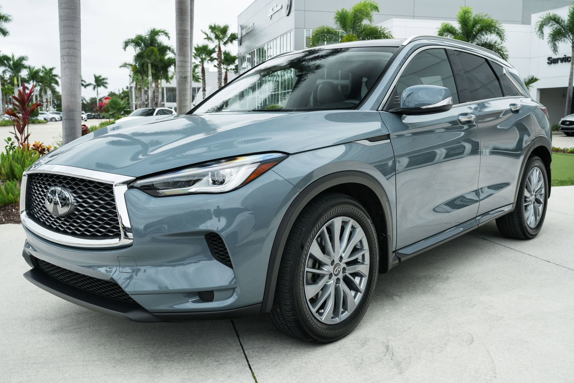 Used 2025 INFINITI QX50 Luxe image 4