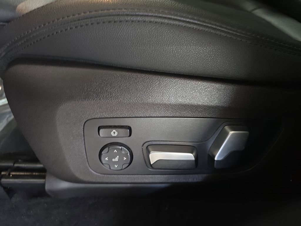 Used 2020 BMW X4 xDrive30i w/ Convenience Package AWD/4WD image 28
