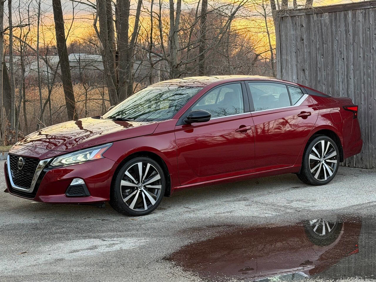 Used 2019 Nissan Altima 2.5 SR w/ SR Premium Package AWD/4WD image 2