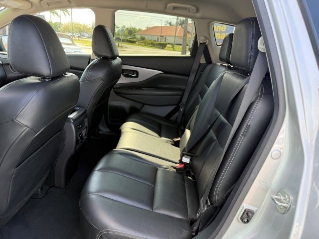 Used 2023 Nissan Murano SV image 14