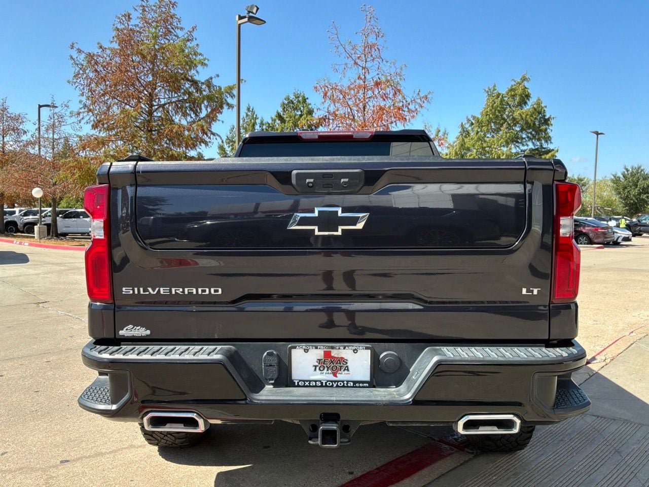 Used 2023 Chevrolet Silverado 1500 LT Trail Boss w/ Protection Package AWD/4WD image 7