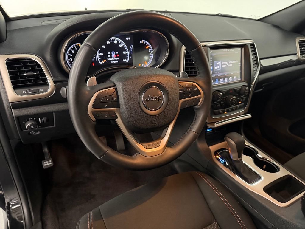 Used 2016 Jeep Grand Cherokee Laredo 75th Anniversary AWD/4WD image 11