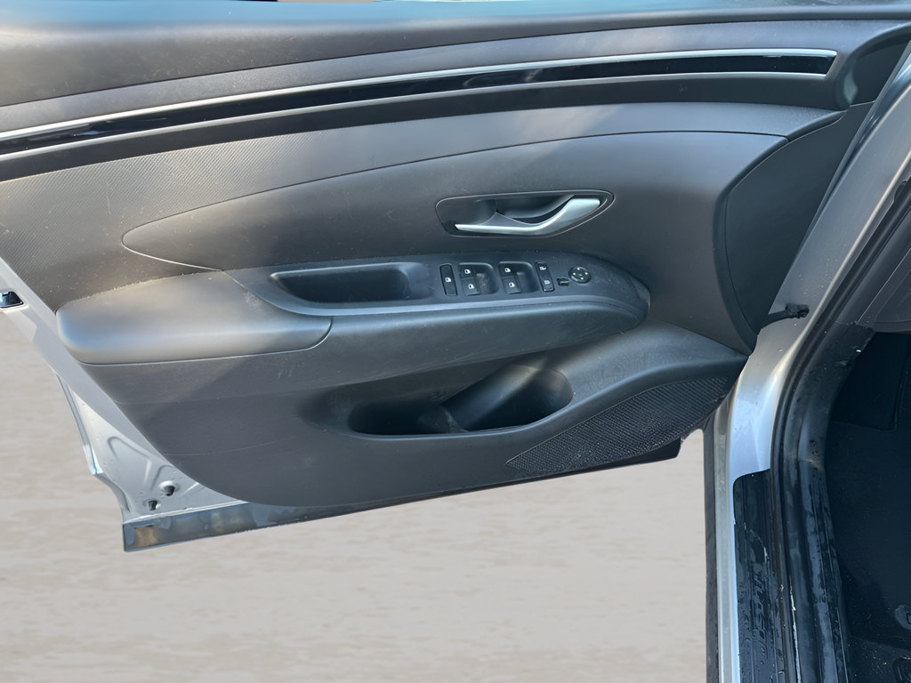 Certified 2024 Hyundai Tucson SE FWD image 15