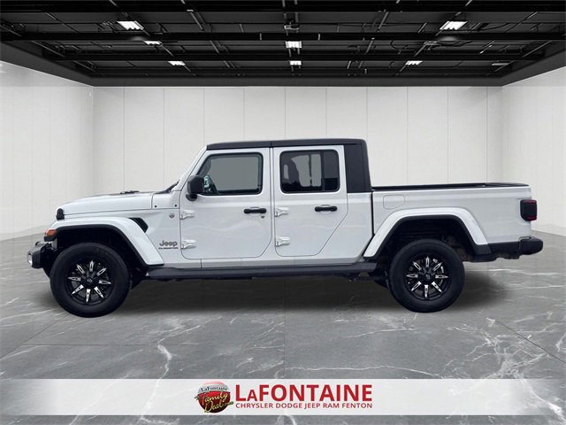 Certified 2020 Jeep Gladiator Overland image 2