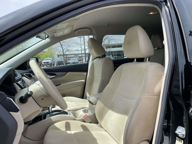 Used 2015 Nissan Rogue SV image 17