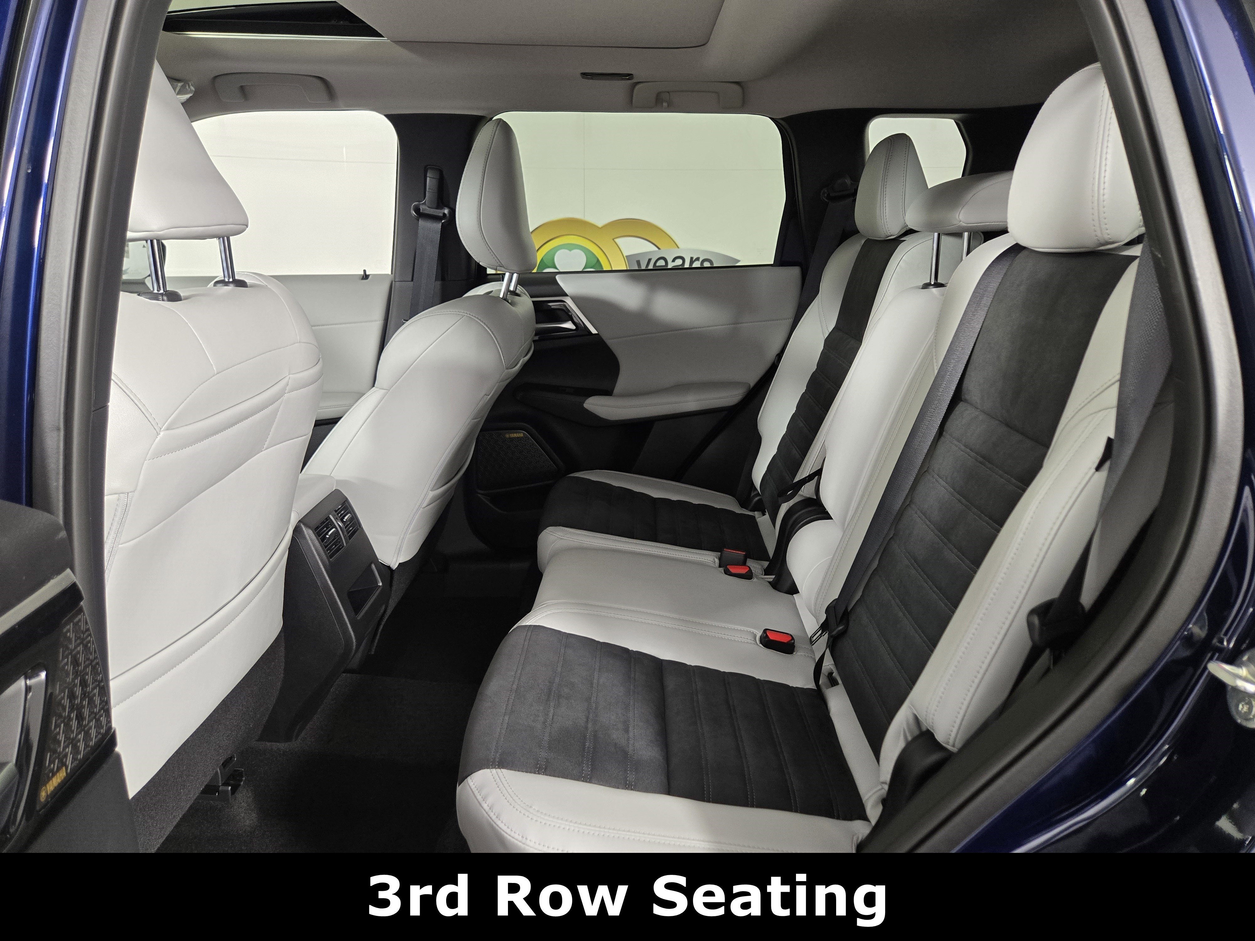 New 2026 Mitsubishi Outlander SE FWD image 11