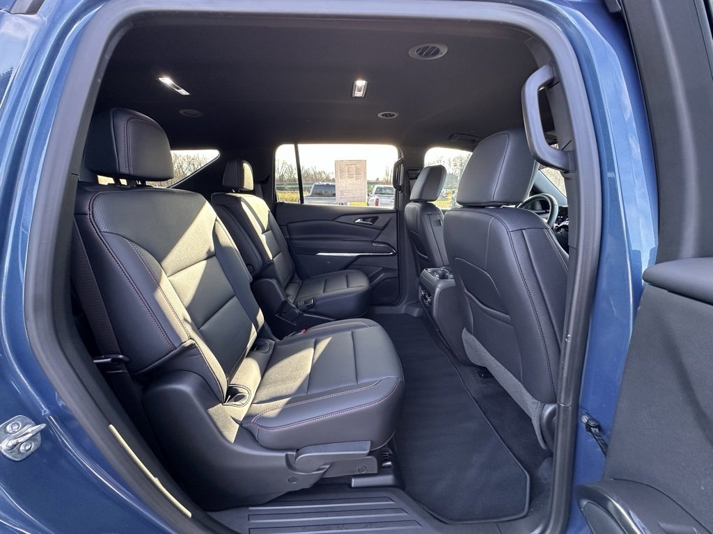 Used 2025 Chevrolet Traverse Z71 w/ LPO, Floor Liner Package image 14
