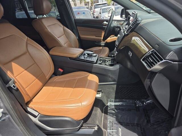 Used 2016 Mercedes-Benz GLE 450 4MATIC Coupe w/ Premium Package image 23