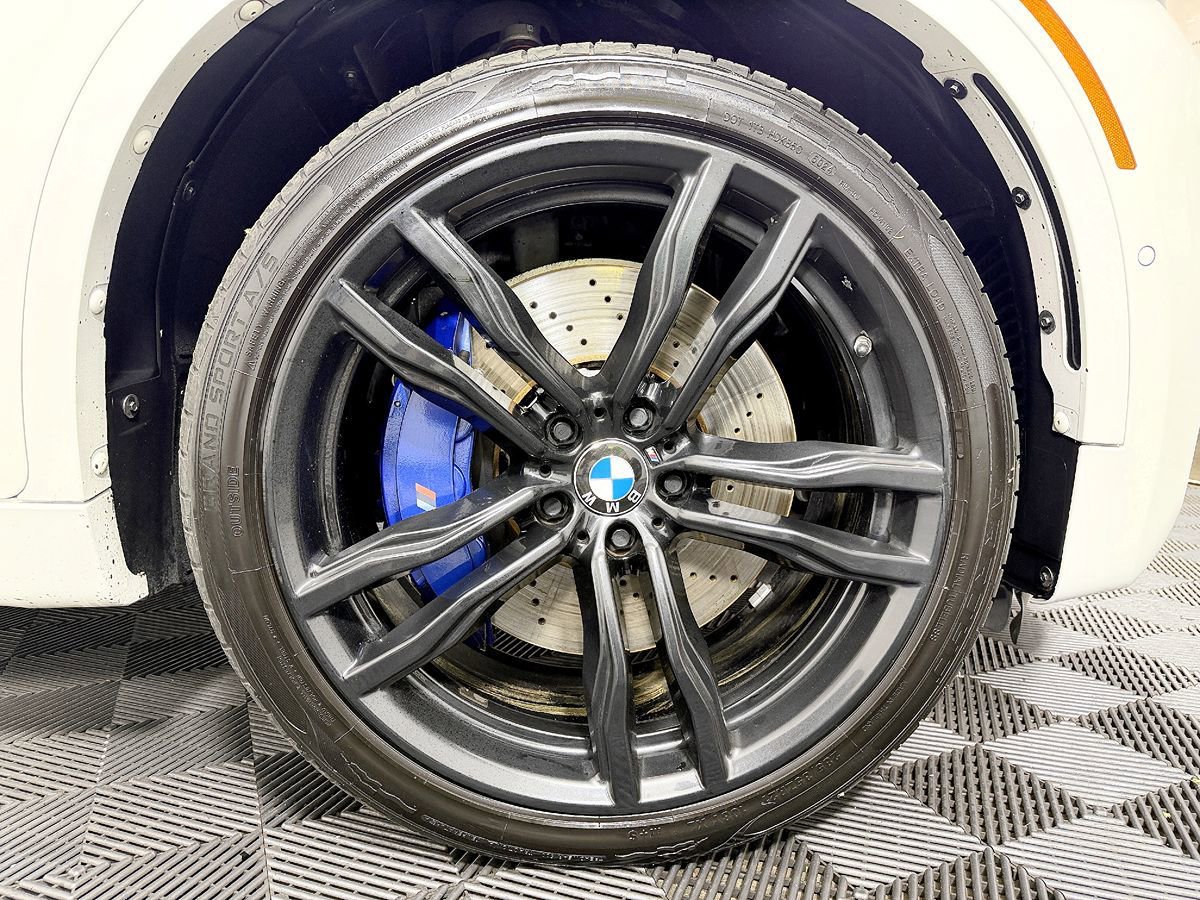 Used 2017 BMW X6 M AWD/4WD image 30