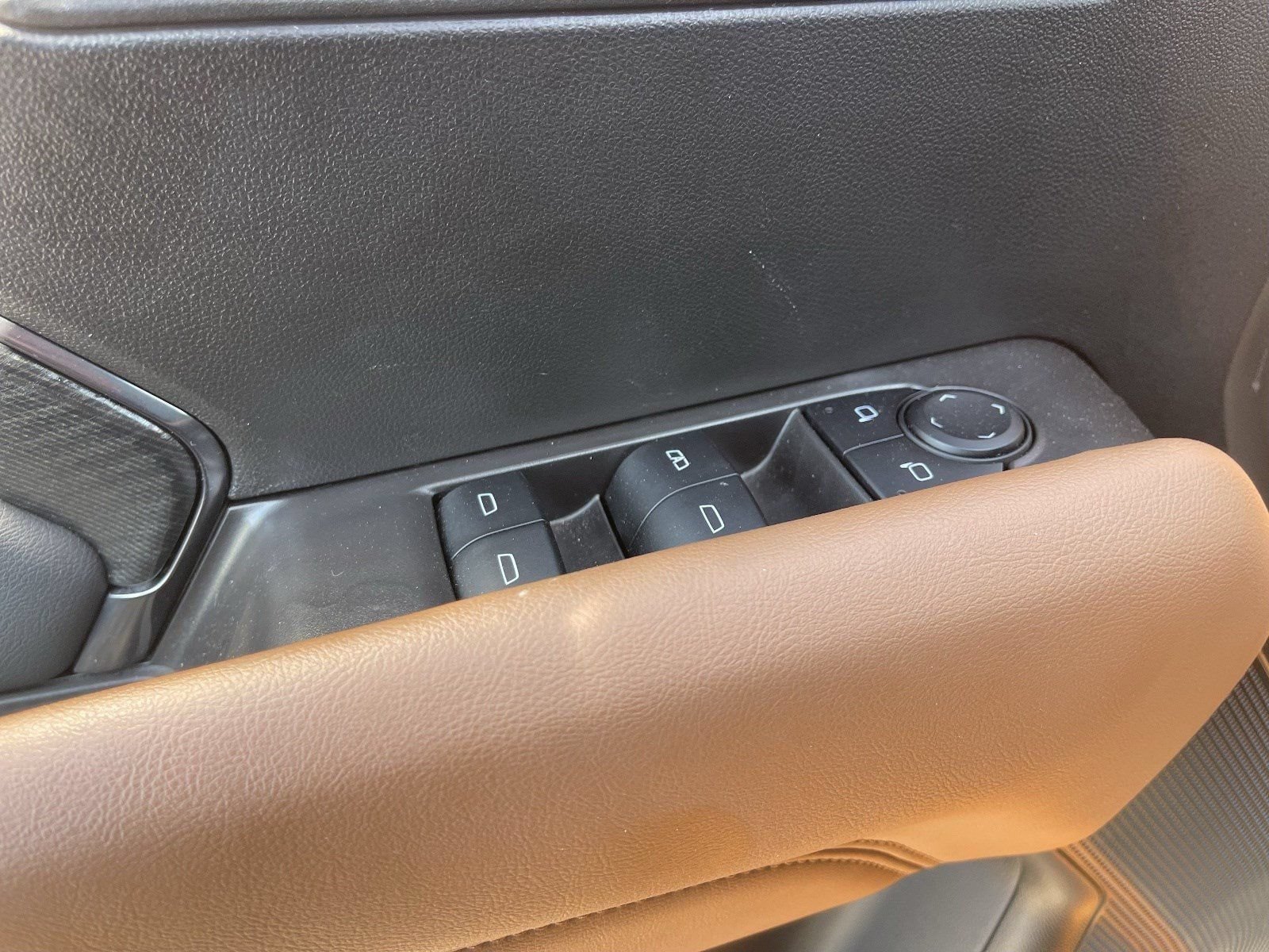 Certified 2025 GMC Canyon AT4 AWD/4WD image 22