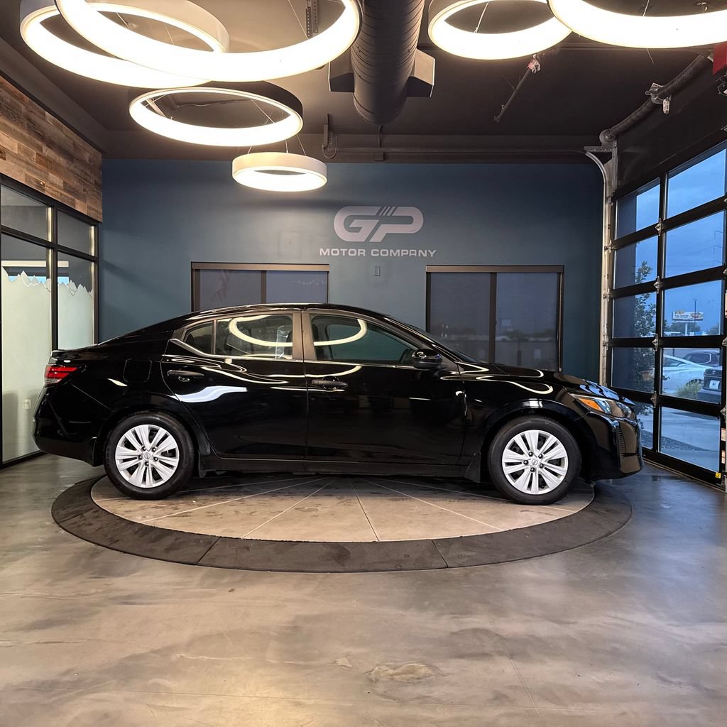Used 2024 Nissan Sentra S FWD image 2