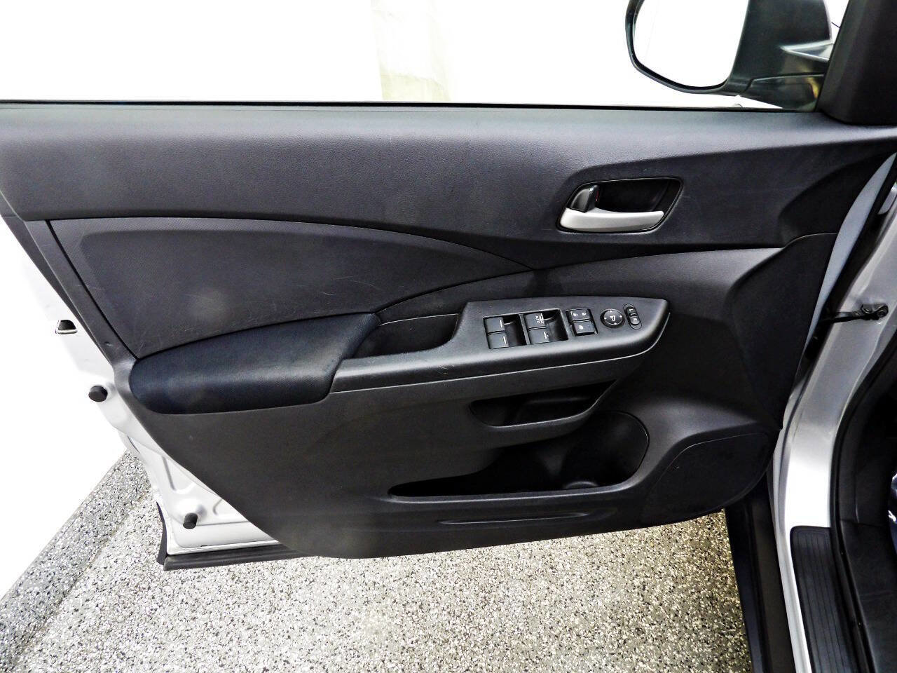 Used 2016 Honda CR-V LX image 7