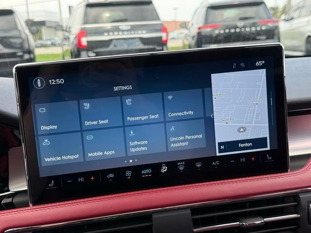 Used 2025 Lincoln Corsair Grand Touring w/ Towing Package AWD/4WD image 29