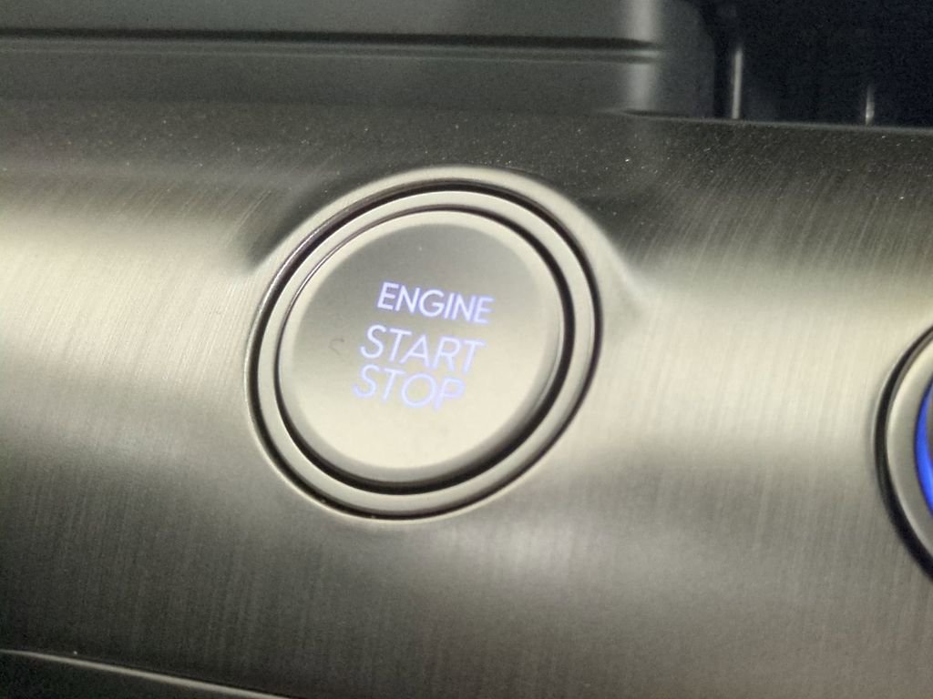 Certified 2025 Hyundai Kona SEL image 36